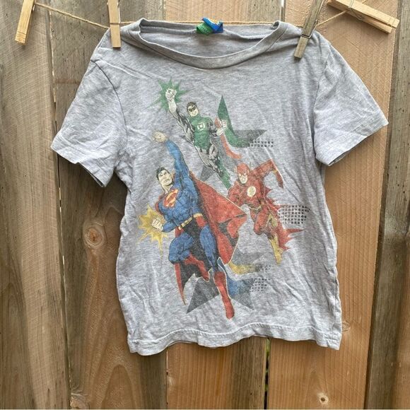 Benetton kids Justice league superhero T-shirt size S-M fits 6 - Picture 3 of 7